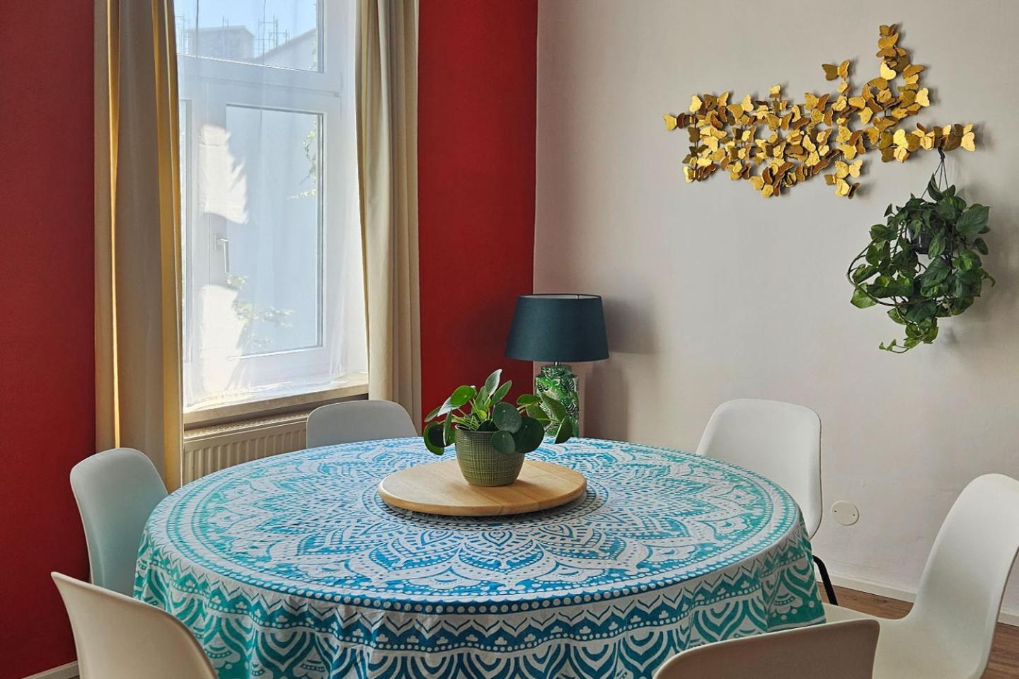 Palm Apartment *